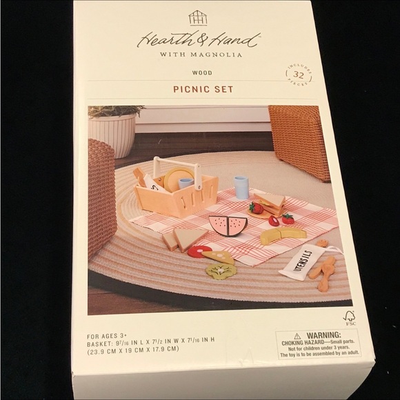 Toy Picnic Basket Playset - 32pc - Hearth & Hand™ with Magnolia - Picture 4 of 4